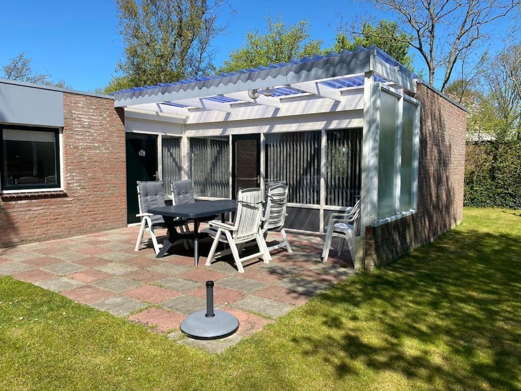 Villa Meno Mosso Sint Maartensvlotbrug Exterior foto